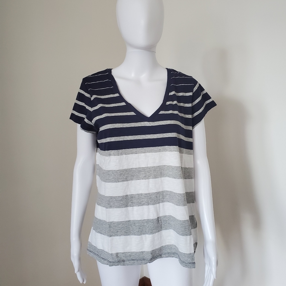 🎀 Striped tee- Gap, sz L